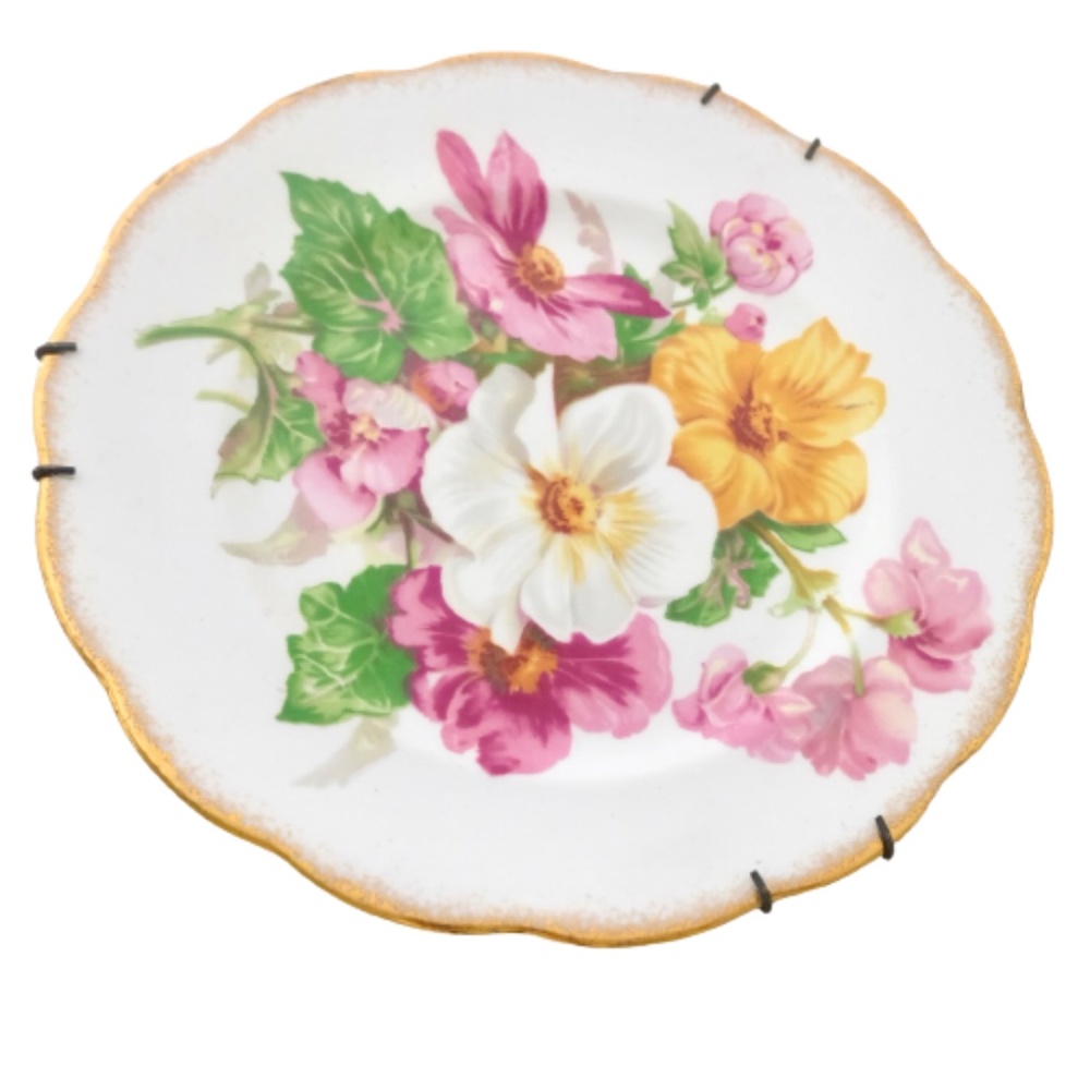 VINTAGE ROSLYN “SUMMER BEAUTY” FINE BONE CHINA PLATE~8”~READY TO HANG